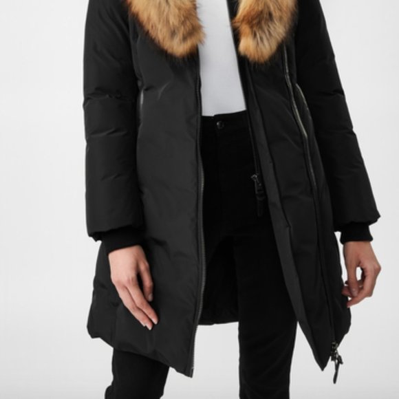 SOLD on Macari Mackage Kay Coat w/ Signature Natural Fur Collar - Picture 3 of 16